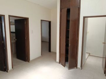 Casa en venta COL. HUMBOLDT Puebla  de 1 piso y 4 recamaras.