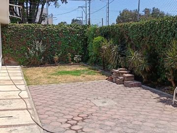 Casa en venta COL. HUMBOLDT Puebla  de 1 piso y 4 recamaras.