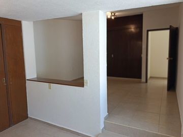 Casa en venta COL. HUMBOLDT Puebla  de 1 piso y 4 recamaras.