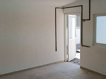 Casa en venta COL. HUMBOLDT Puebla  de 1 piso y 4 recamaras.
