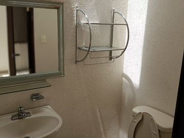 Casa en venta COL. HUMBOLDT Puebla  de 1 piso y 4 recamaras.