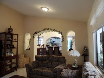 CASA EN VENTA, BOSQUE DE CUAUHYOCAN, AMOZOC, PUEBLA.