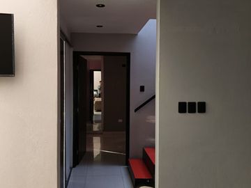 CASA EN VENTA FRACC LOMAS DEL VALLE PUEBLA (SOLTEROS RECIEN CASADOS)