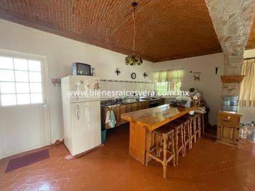 CASA EN VENTA  EN GRANJAS RESIDENCIALES TEQUISQUIAPAN. Caro