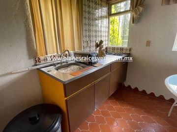 CASA EN VENTA  EN GRANJAS RESIDENCIALES TEQUISQUIAPAN. Caro