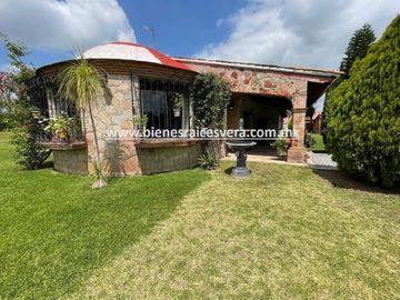 CASA EN VENTA  EN GRANJAS RESIDENCIALES TEQUISQUIAPAN. Caro