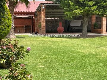 CASA EN VENTA  EN GRANJAS RESIDENCIALES TEQUISQUIAPAN. Caro