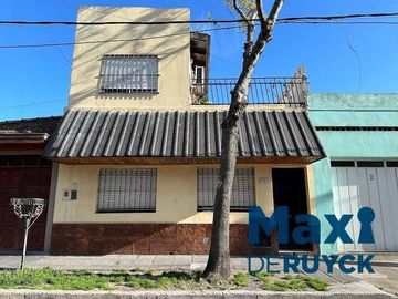Casa en venta en Berazategui Este