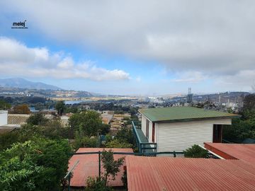 Venta casa con Cabañas en Concón