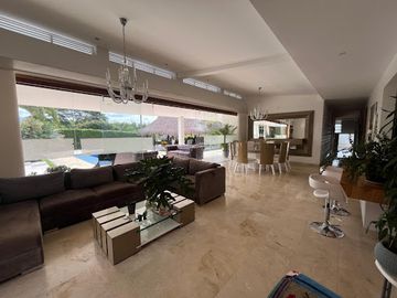 VENTA de CASAS en PEREIRA