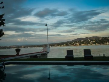 Casa en venta frente al lago de Tequesquitengo