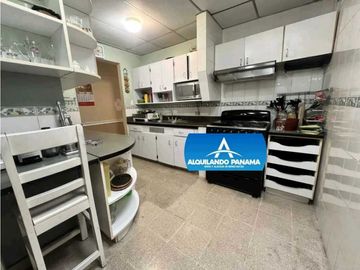 Venta de Casa; Amplia Terraza y con remodelaciones recientes  157Mts2.