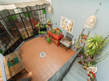 Casa en Venta. Siete Ambientes. Patio. Terraza. San Cristobal