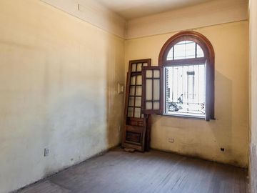 Casa en Venta. Siete Ambientes. Patio. Terraza. San Cristobal