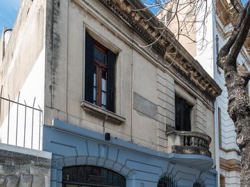 Casa en Venta. Siete Ambientes. Patio. Terraza. San Cristobal