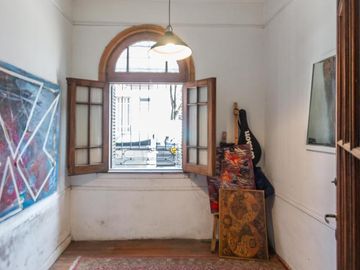 Casa en Venta. Siete Ambientes. Patio. Terraza. San Cristobal