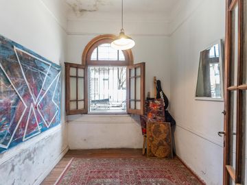 Casa en Venta. Siete Ambientes. Patio. Terraza. San Cristobal