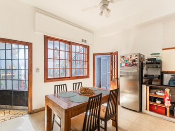 Casa en Venta. Siete Ambientes. Patio. Terraza. San Cristobal