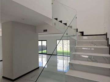 CASA EN VENTA, A CONSTRUIR EN TERRENO A ELEGIR, EXCLUSIVA