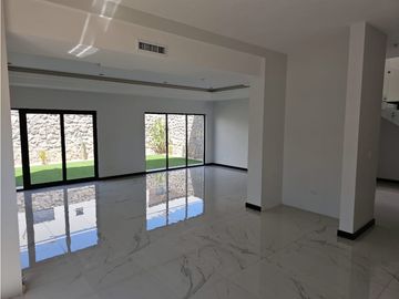 CASA EN VENTA, A CONSTRUIR EN TERRENO A ELEGIR, EXCLUSIVA