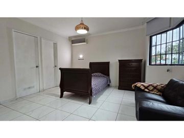 Venta de casa en La Alameda - Negociable (PD)
