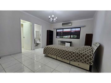 Venta de casa en La Alameda - Negociable (PD)