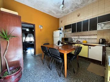 Casa para 2 Familias en venta en Wilde