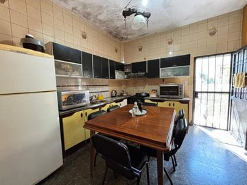 Casa para 2 Familias en venta en Wilde