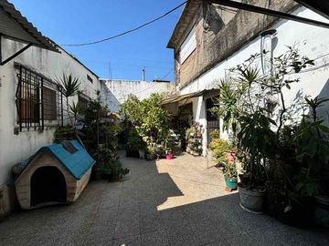 Casa para 2 Familias en venta en Wilde