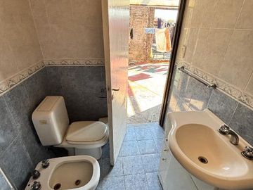 Casa para 2 Familias en venta en Wilde