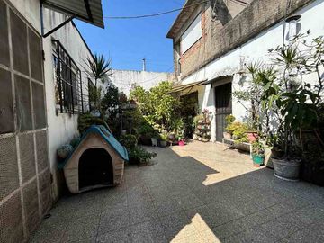 Casa para 2 Familias en venta en Wilde