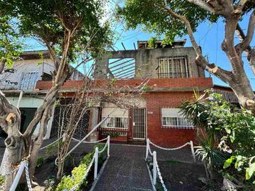 Casa para 2 Familias en venta en Wilde