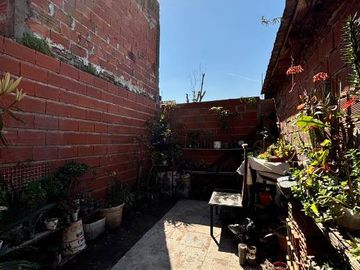 Casa para 2 Familias en venta en Wilde