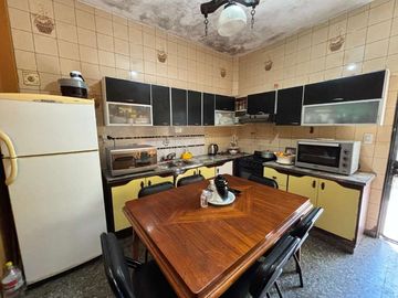 Casa para 2 Familias en venta en Wilde