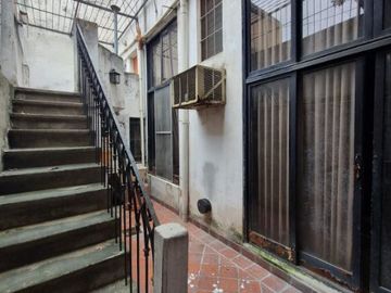 Casa con Departamento en venta en Ituzaingo Sur
