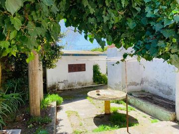 Casa con Departamento en venta en San Clemente del Tuyu