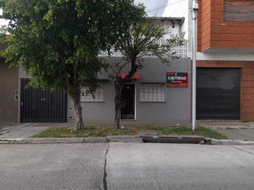 Casa en venta en Lanus Oeste