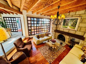 Casa en Venta en Lomas del Sol - Excelente estado de Conservación