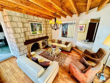 Casa en Venta en Lomas del Sol - Excelente estado de Conservación