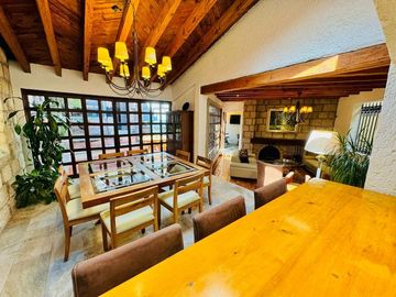 Casa en Venta en Lomas del Sol - Excelente estado de Conservación