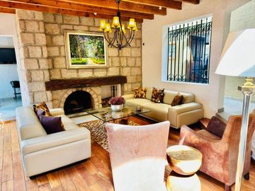 Casa en Venta en Lomas del Sol - Excelente estado de Conservación