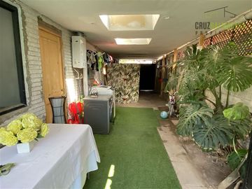 Casa en Venta en Sánchez Fontecilla, cercano al Jumbo