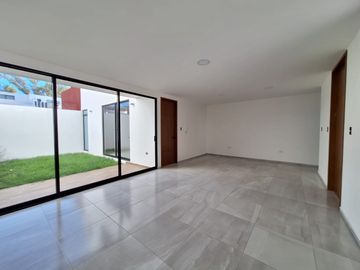 Casa en venta el Fraccionamiento Argos, San Pedro, Cholula, Puebla.