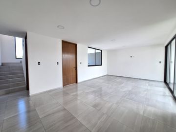 Casa en venta el Fraccionamiento Argos, San Pedro, Cholula, Puebla.