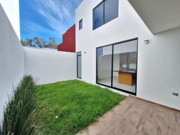 Casa en venta el Fraccionamiento Argos, San Pedro, Cholula, Puebla.