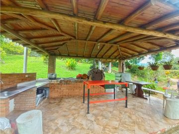 Maat vende finca en vereda Rio Dulce-Villeta 6.879m2 $1.500Millones