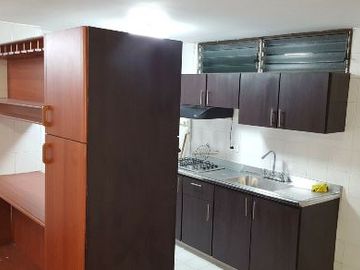 APARTAESTUDIO PARA VENTA EN LA RAMBLA