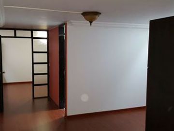 APARTAESTUDIO PARA VENTA EN LA RAMBLA