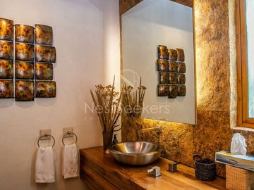 CASA EN VENTA CON VISTA AL LAGO