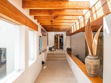 CASA EN VENTA CON VISTA AL LAGO